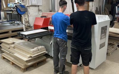 A jövő szakemberei ma tanulnak – CNC szakmai gyakorlat az Óvár VAFA Asztalosipari Kft.-nél